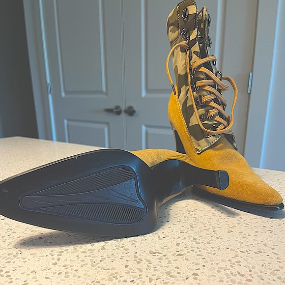 Brown Camouflage boots - Picture 2 of 5